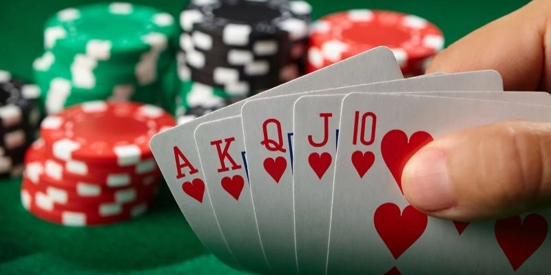 Hiểu về các lá bài khi chơi poker